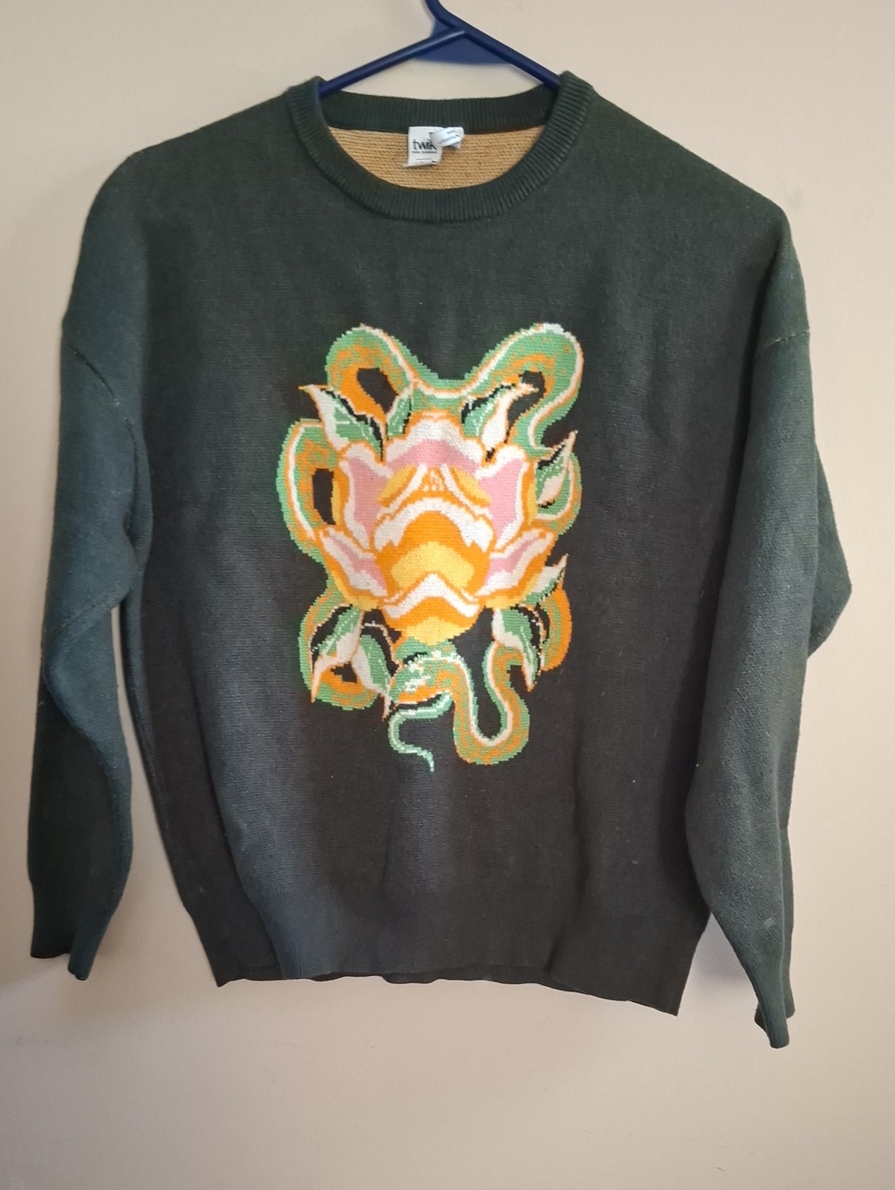 Simons Dark Green Crewneck Sweater with Multicolor Floral Motif
